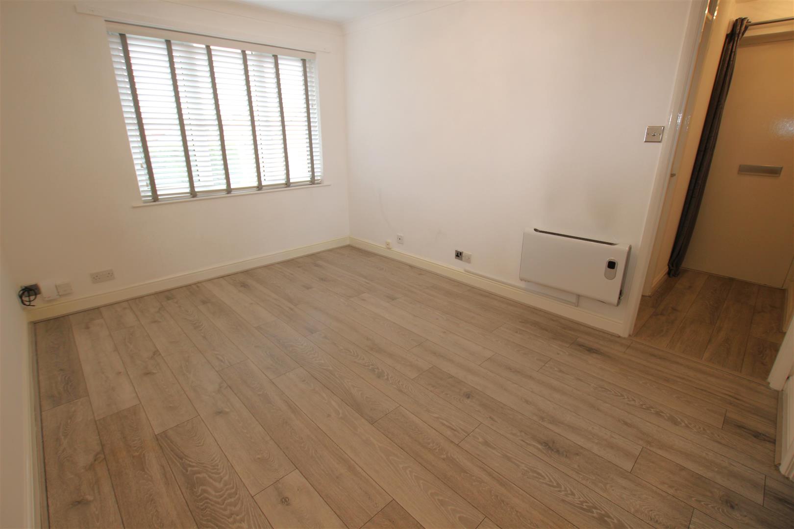 Porlock Place, Calcot, Reading